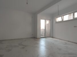 Vanzare apartament o camera